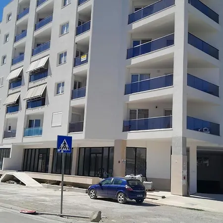 Mucaj Apartment